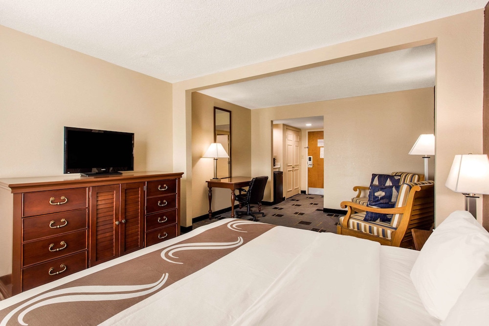 Quality Inn & Suites North Myrtle Beach 19/61