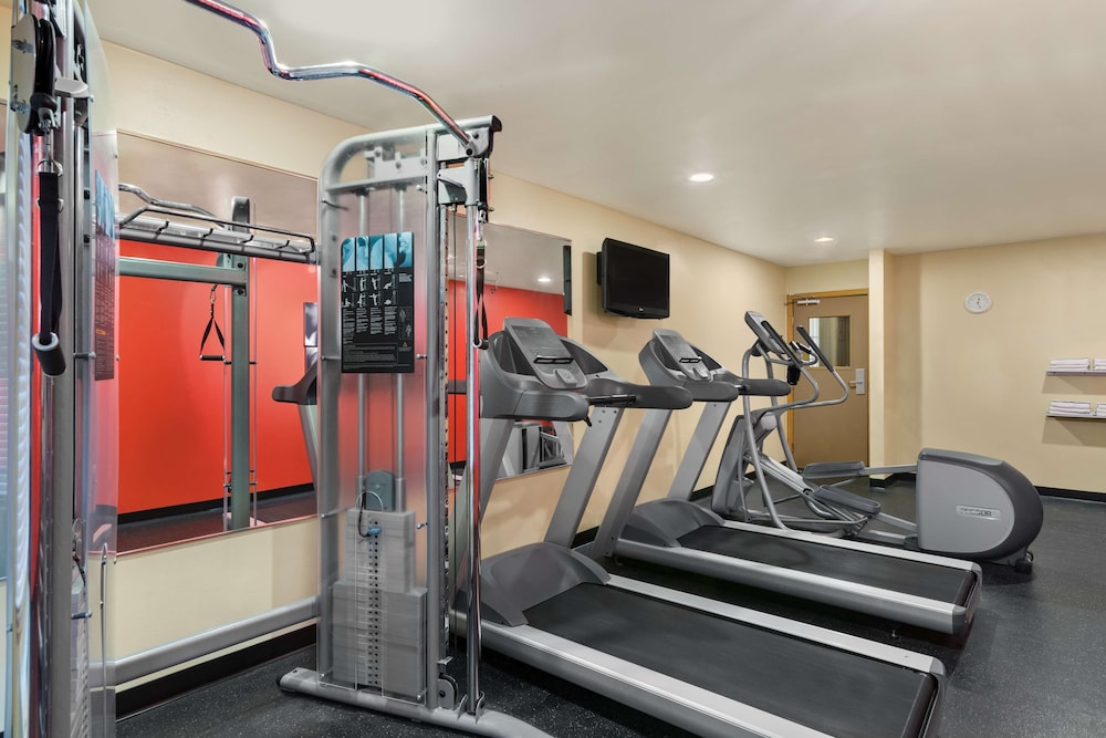 Country Inn & Suites by Radisson Holland, MI 17/42