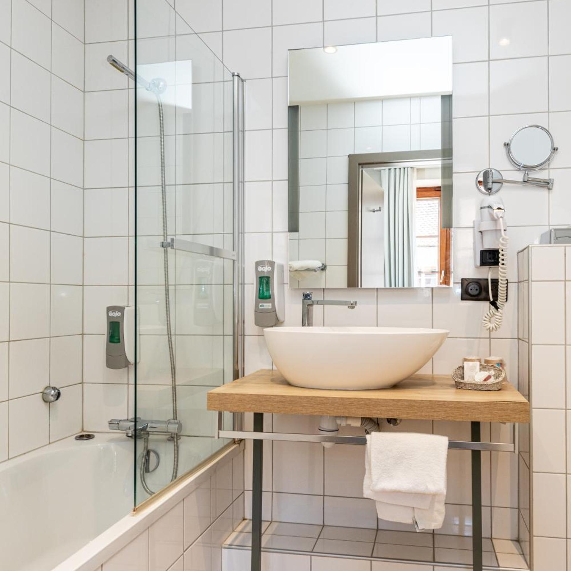 غرفة سوبيريور بسرير مزدوج، Inter Hotel Colmar Sud La Ferme Du Pape Hostellerie 3/4