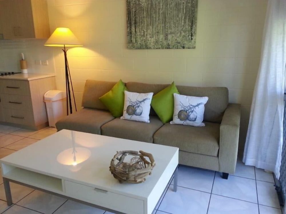 CLIFTON SANDS HOLIDAY APARTMENTS 27/49
