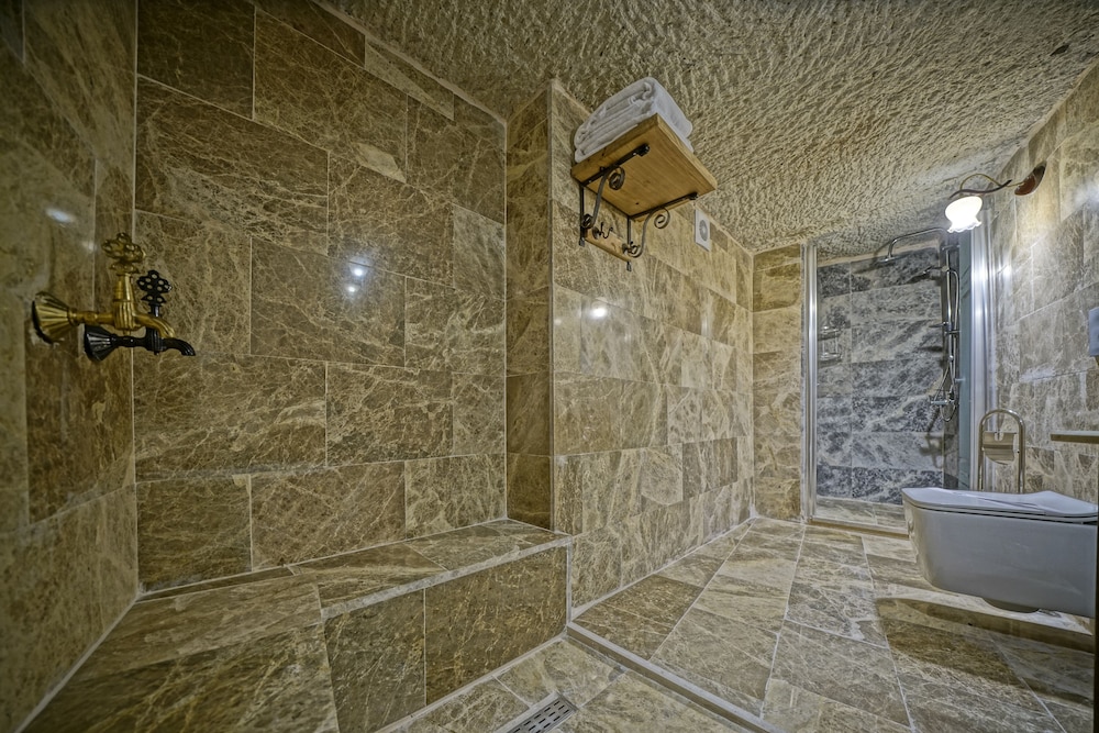 Cappadocia Cave Lodge 50/50