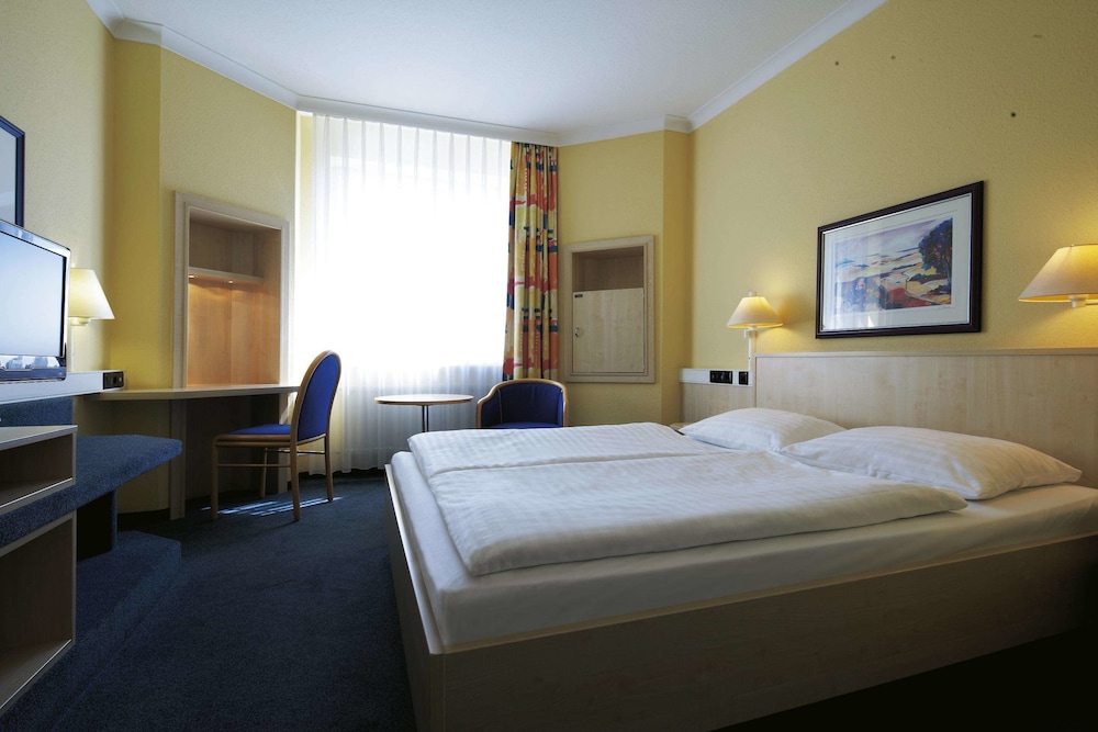 Intercityhotel Stralsund 19/47