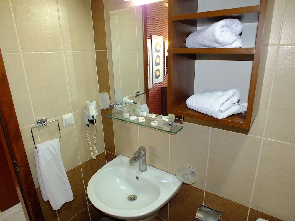 Lifos Hotel 44/48