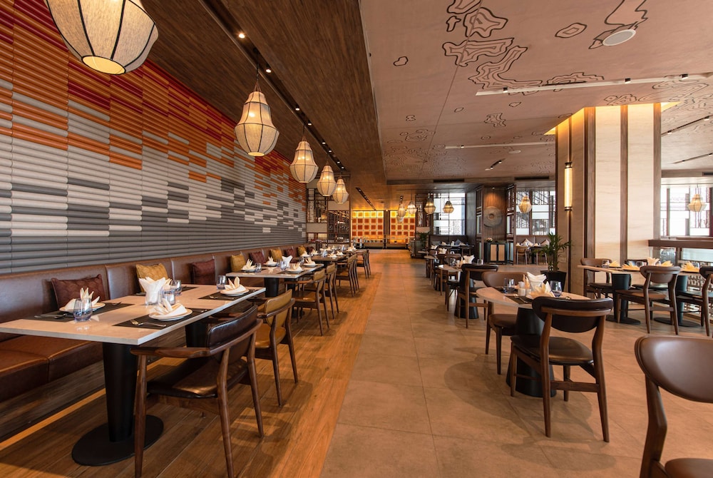 Hotel Soleil Ha Long, Trademark Collection by Wyndham 38/50