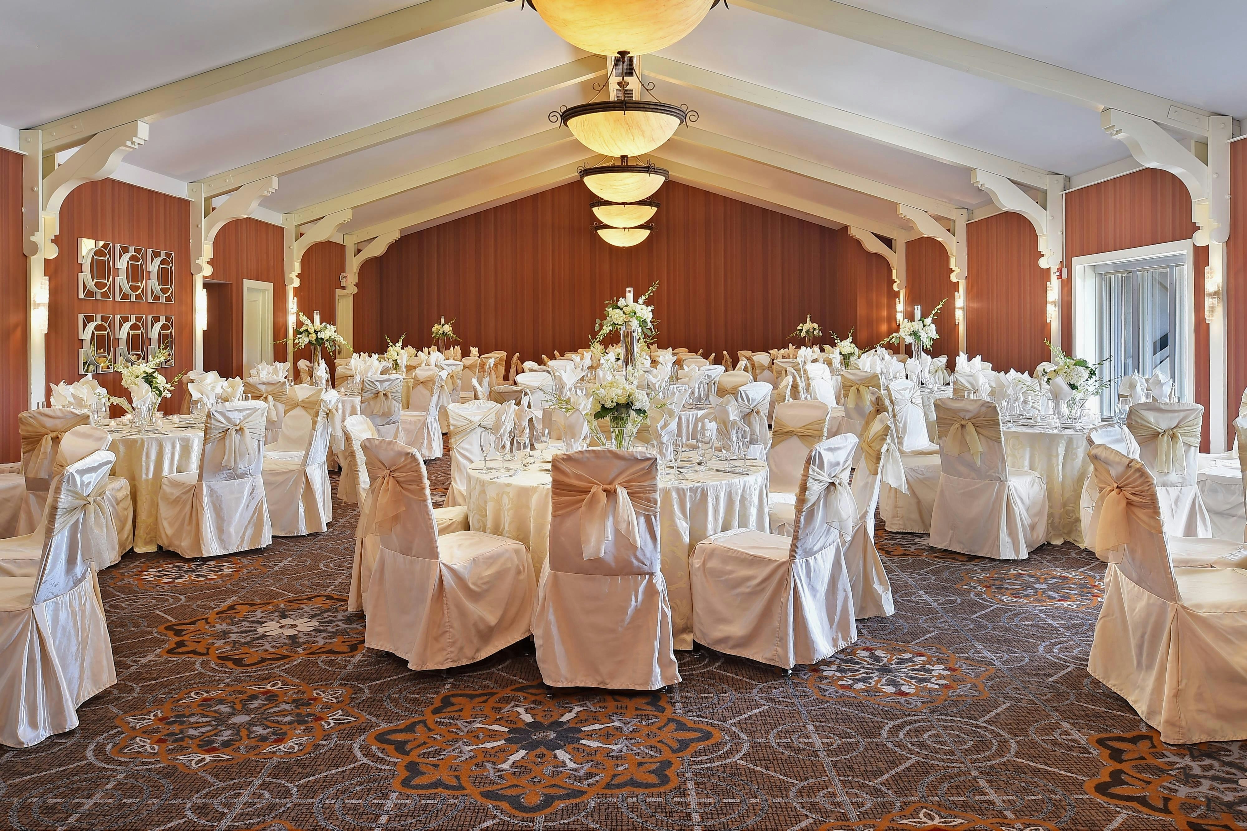 Sheraton Westport Lakeside Chalet 32/39