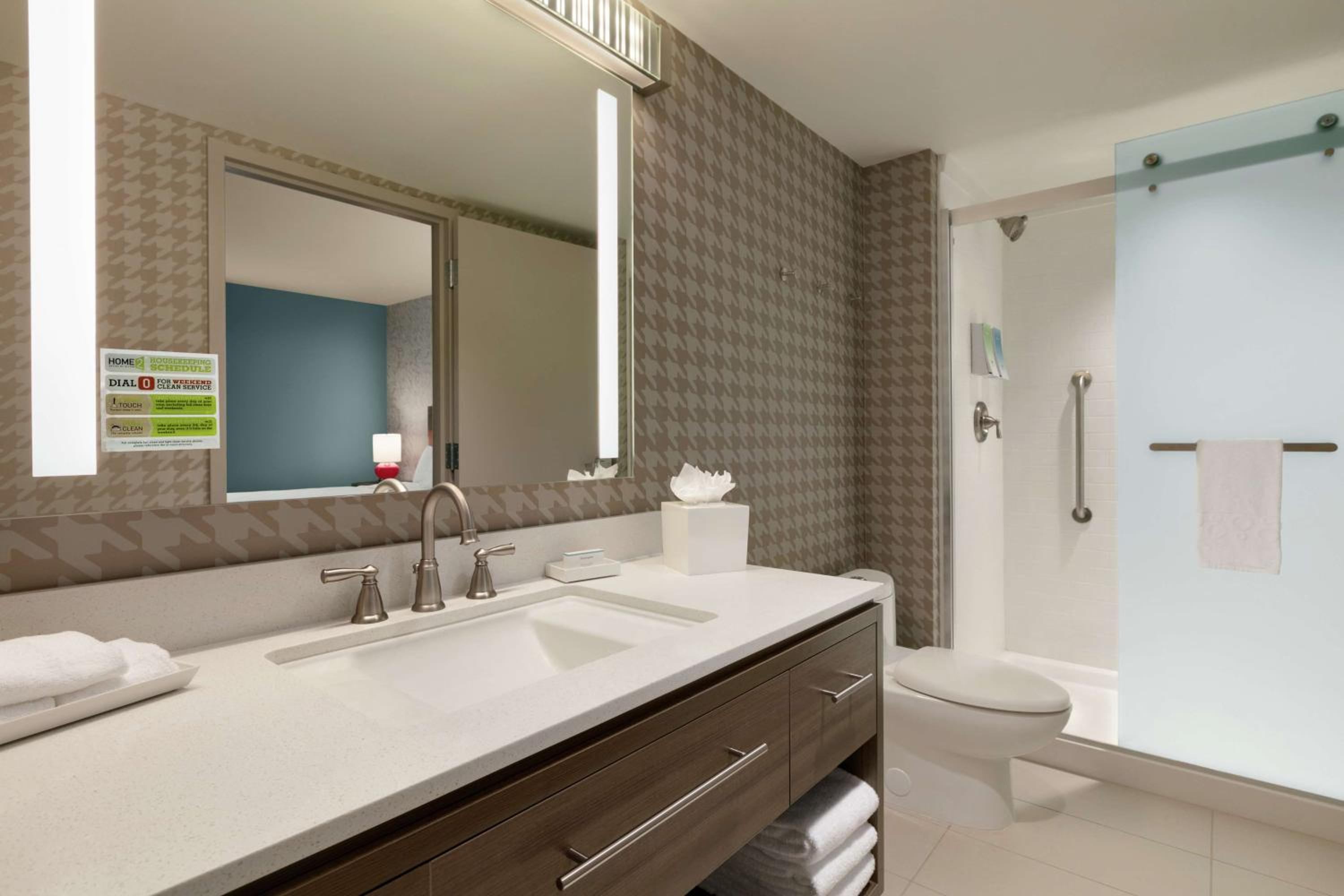 1 Bedroom, Suite, King Bed, Sofa