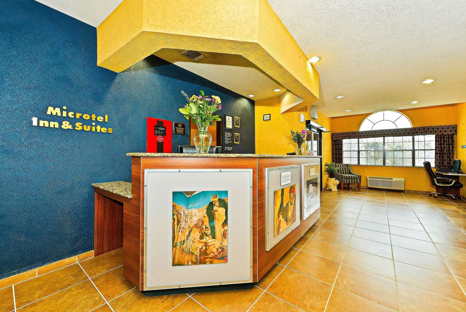 Microtel Inn & Suites by Wyndham New Braunfels 8/38