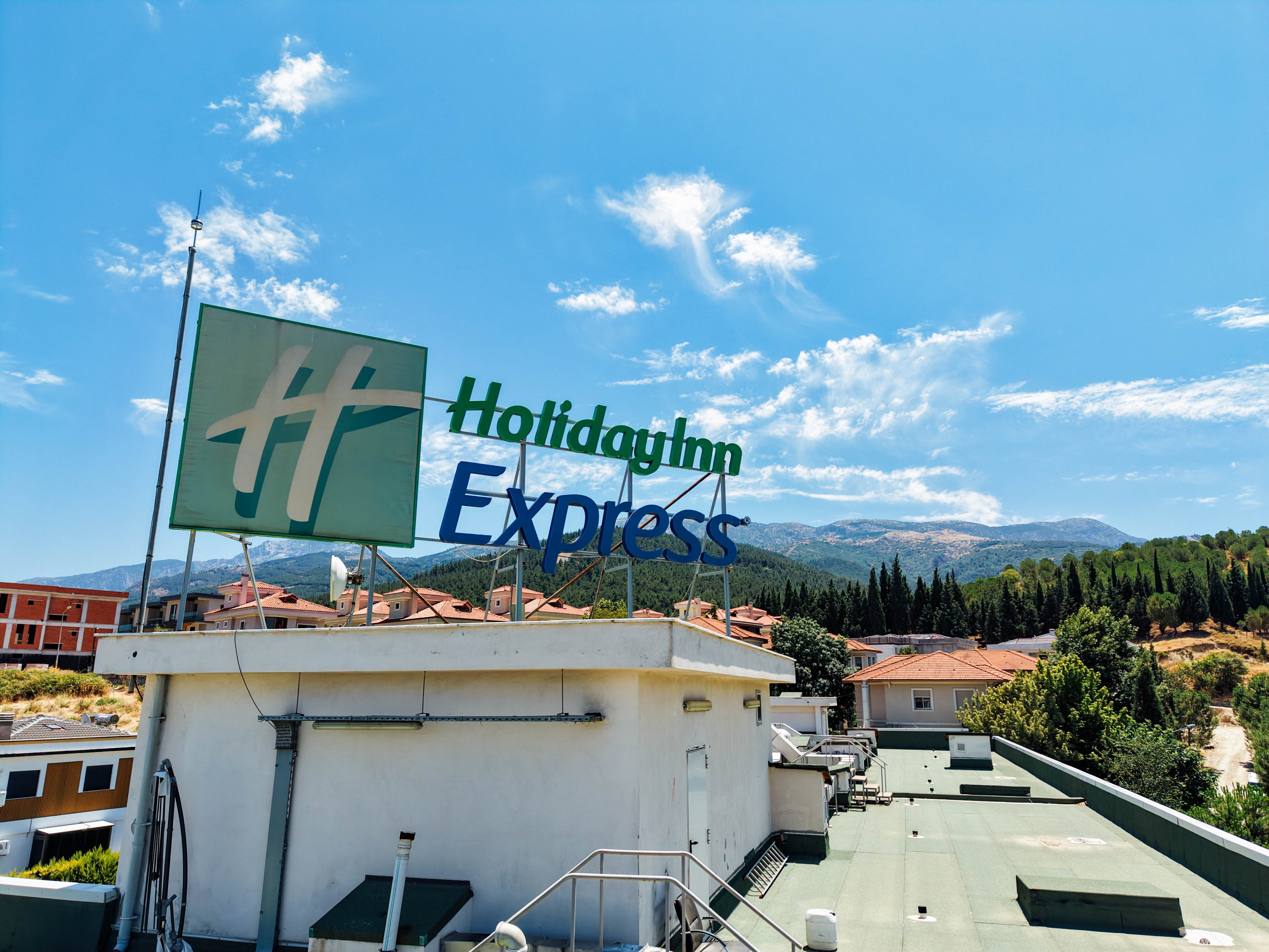Holiday Inn Express Manisa - West 8/50