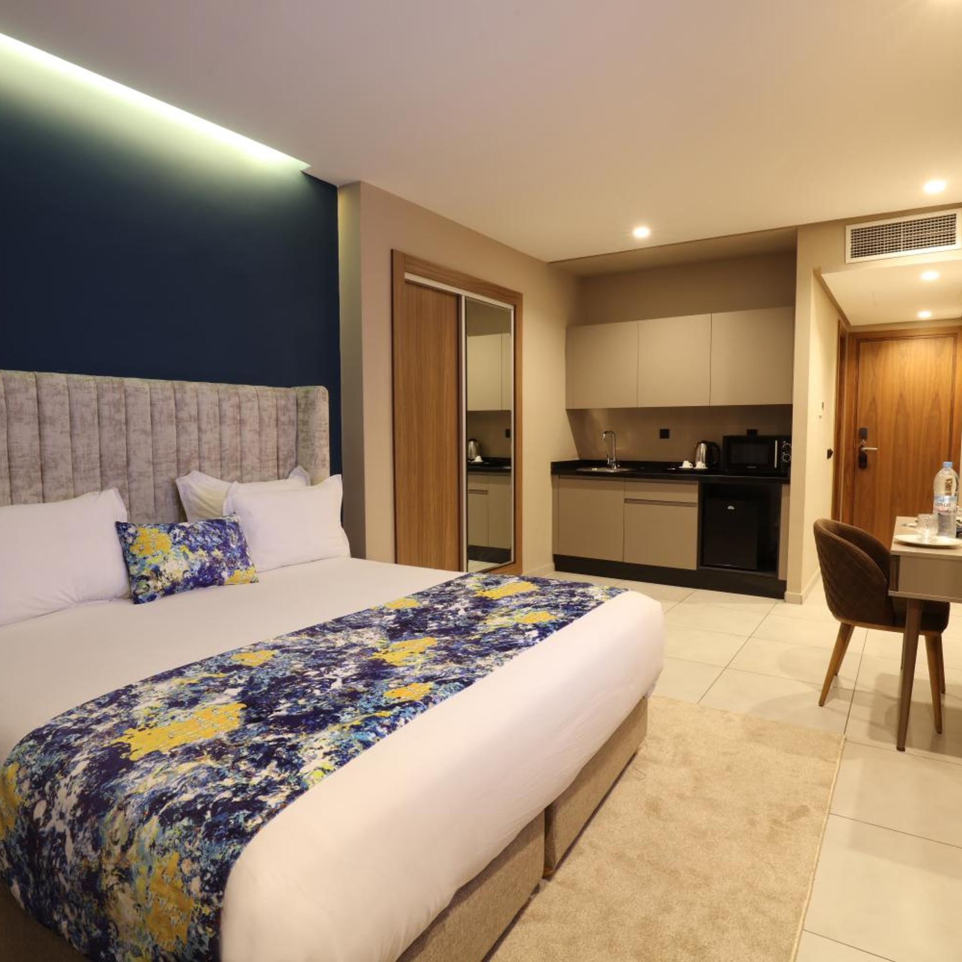 Address Hotel 18/50