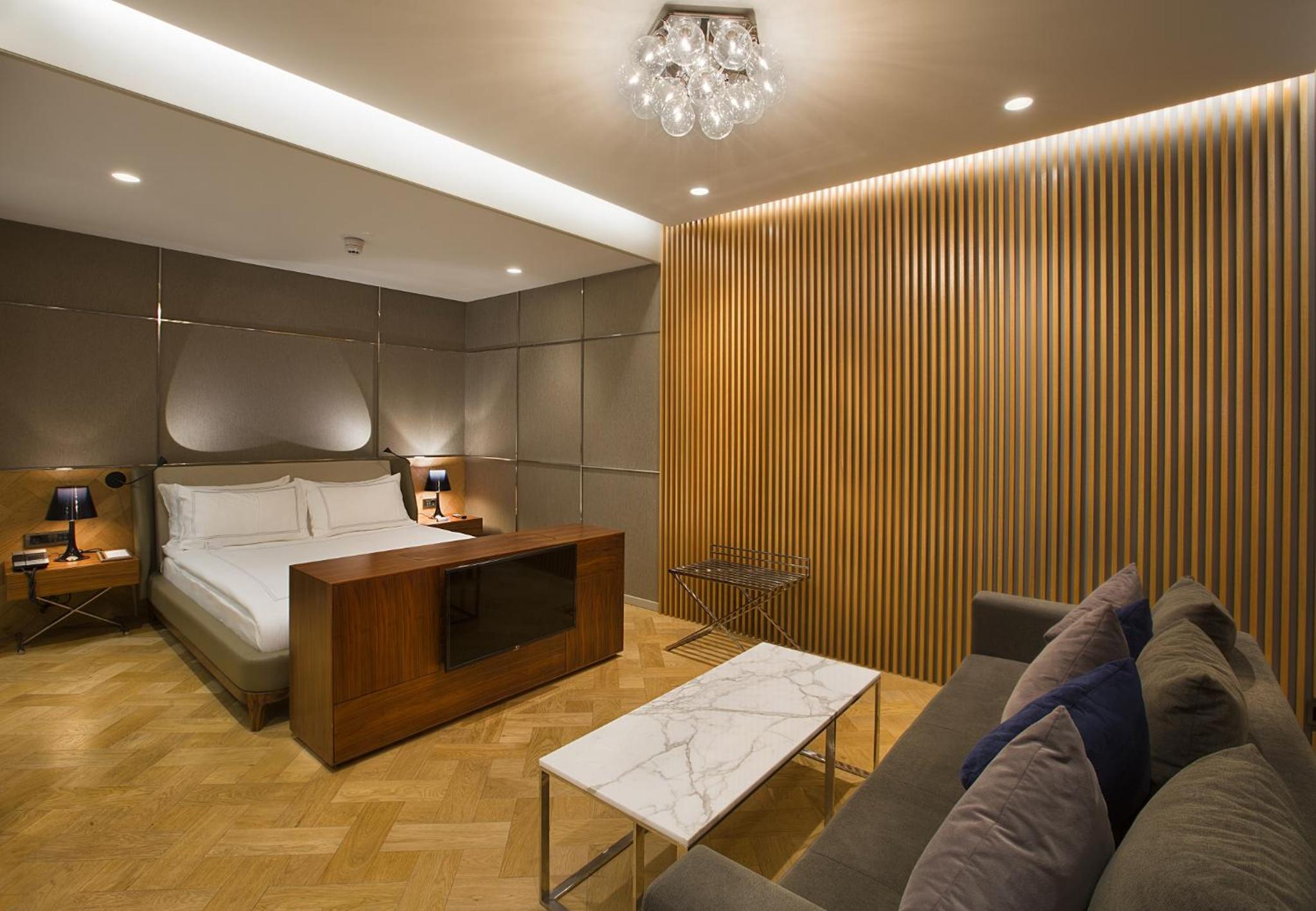 جناح رومانسي مع أريكة بحوض استحمام، FER HOTEL 4/5
