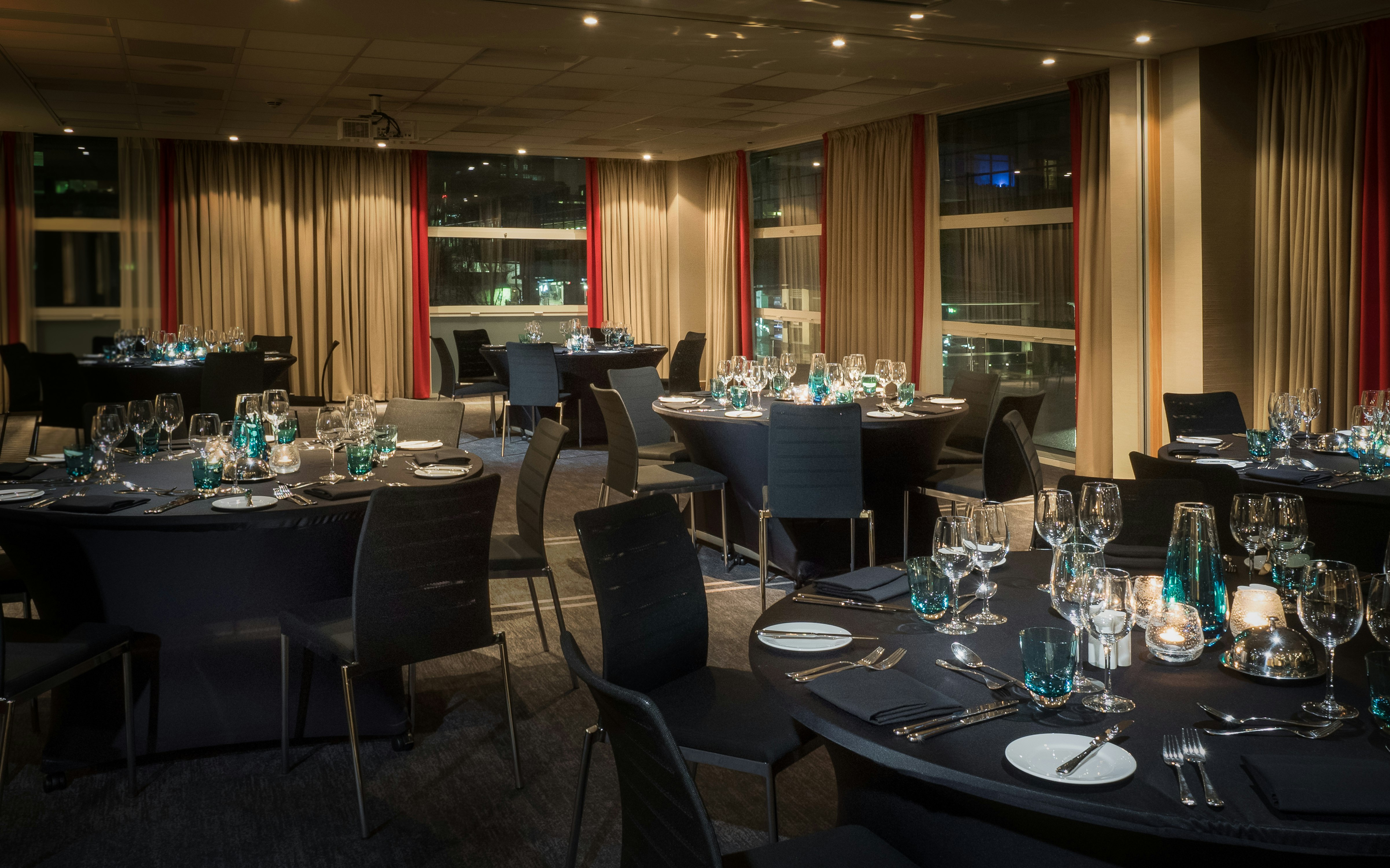 Hilton London Canary Wharf 55/74