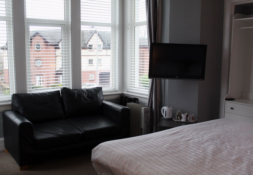The Woodhouse Hotel 26/34