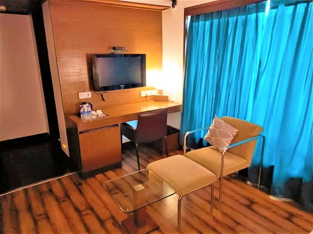 Yogi Executive 29/61