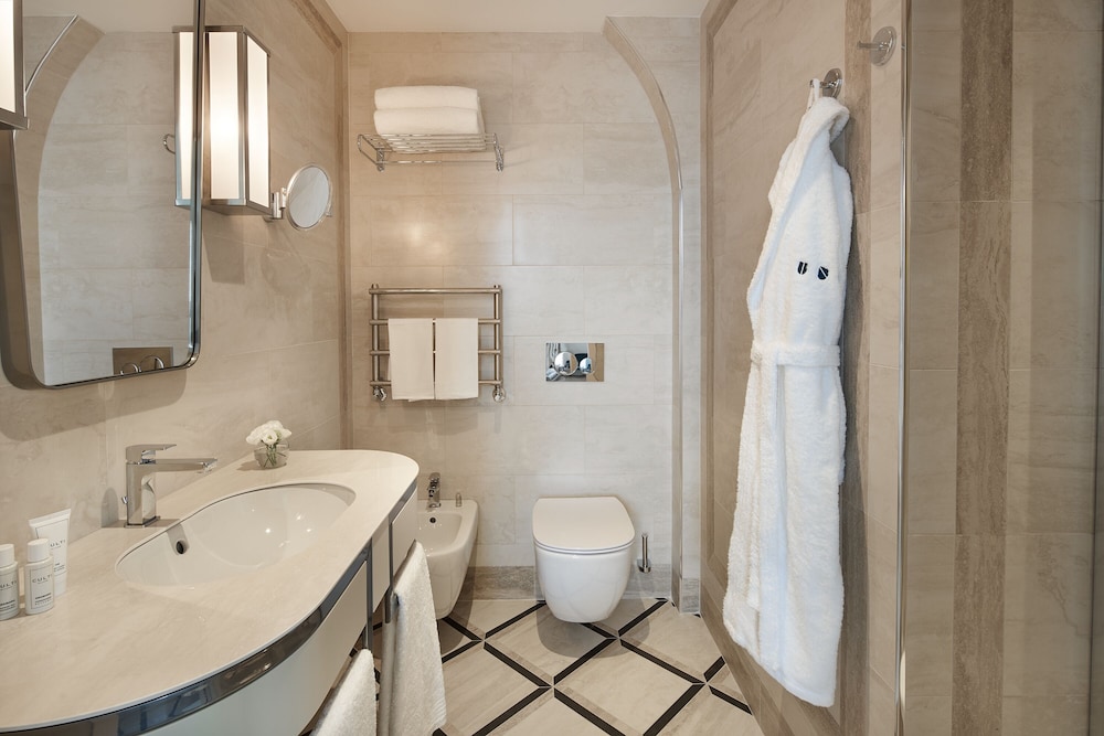 UNAHOTELS Trastevere Rome 13/80