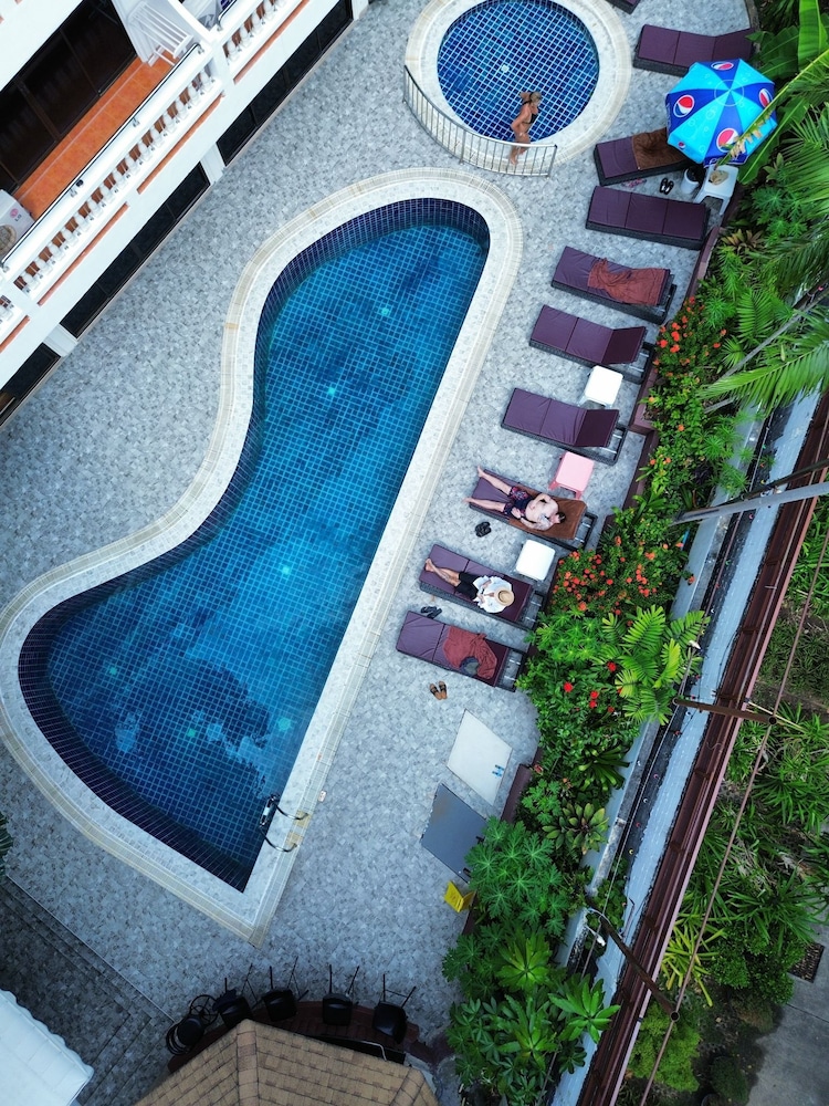Patong Central Residence & Apartment 45/50