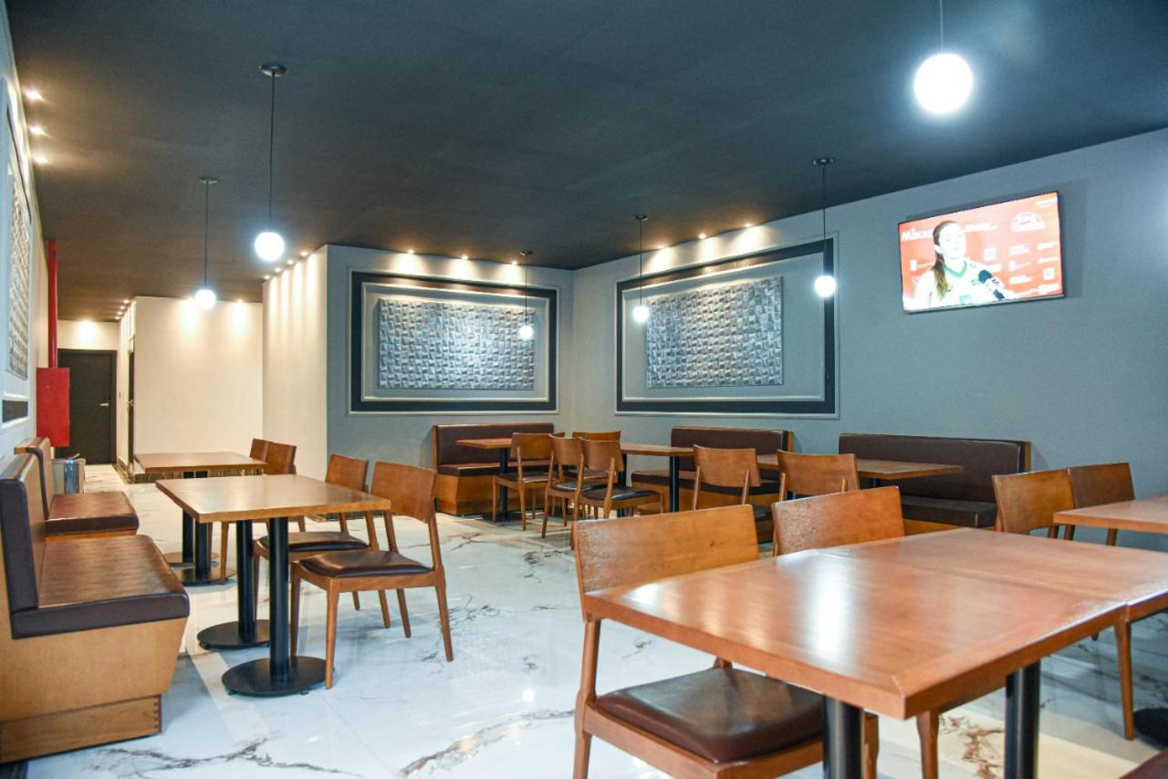 Hotel Titanic Penedo 36/50