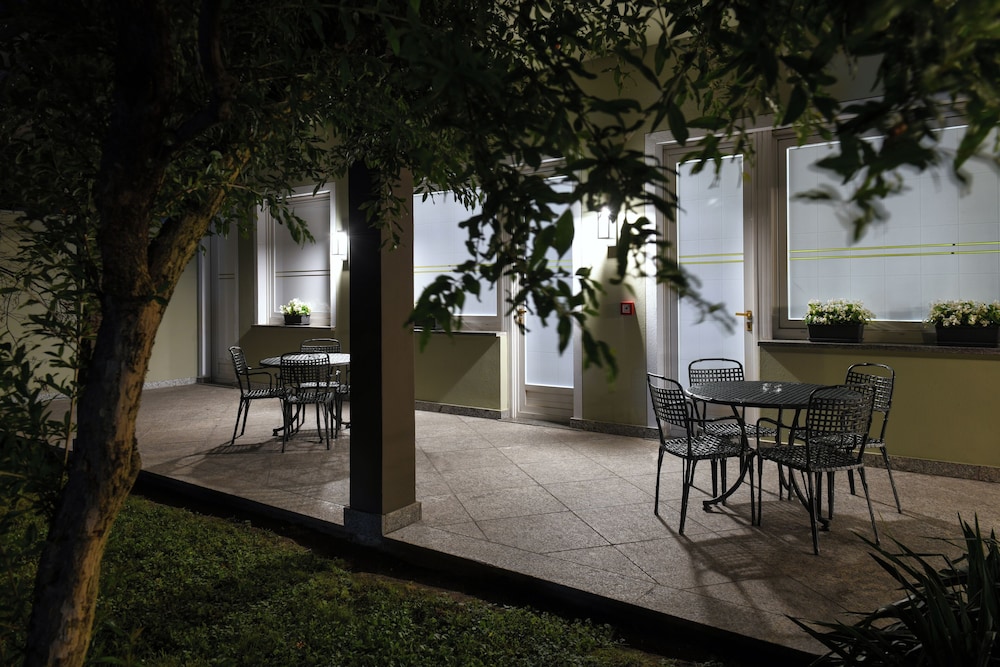 HOTEL INTERNAZIONALE 45/50