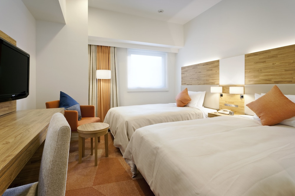 Sotetsu Fresa Inn Nagano-Zenkojiguchi (ex. Sunroute Nagano Hotel) 30/65