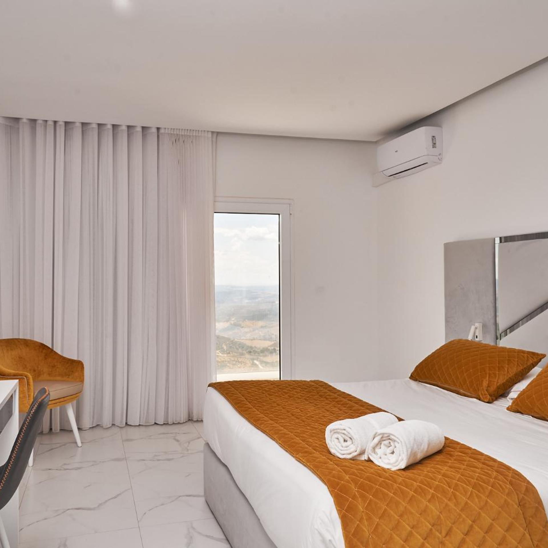 غرفة قياسية بسرير مزدوج، Hotel And Spa Alfandega Da Fe 2/8