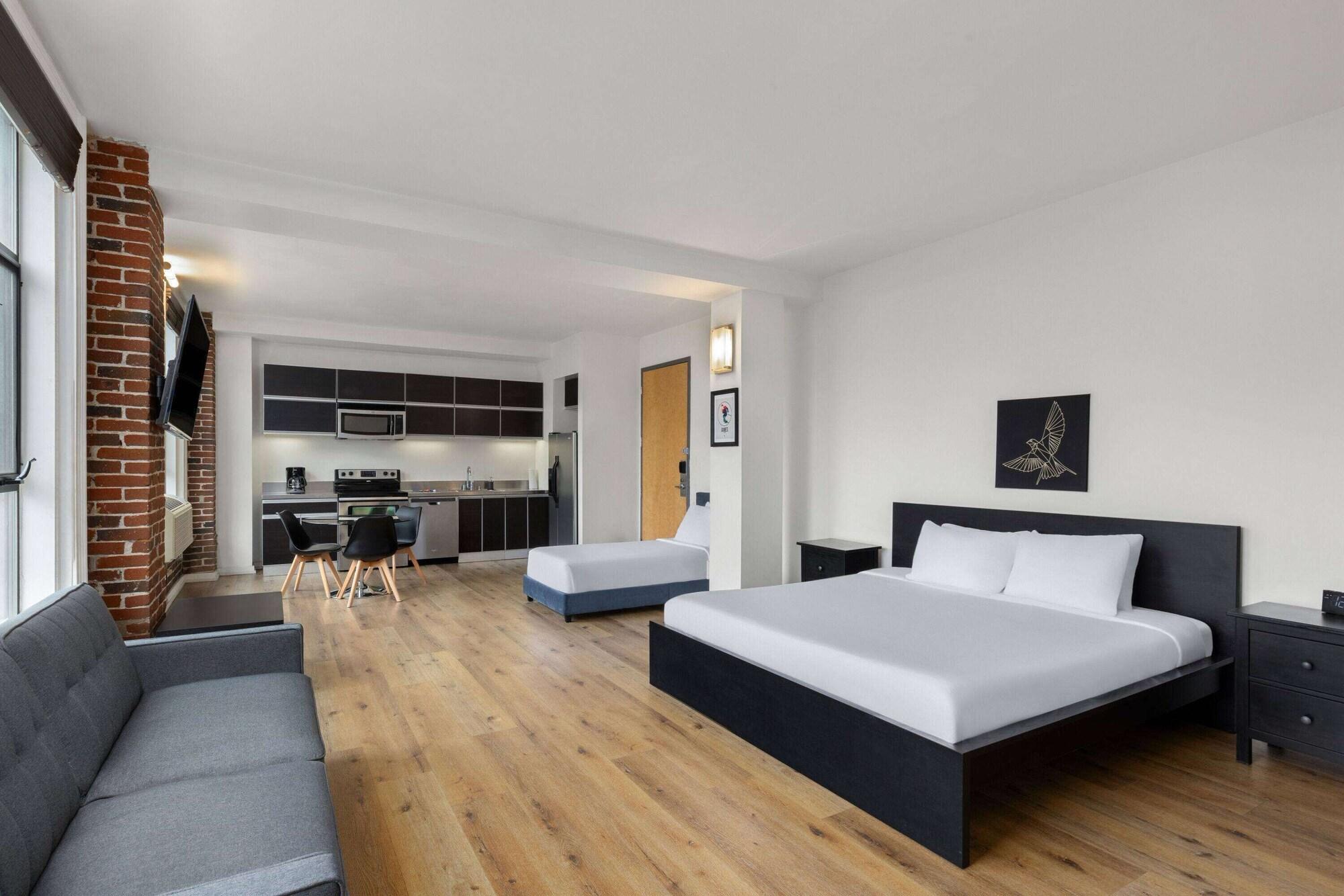Loft, Suite, Multiple Beds