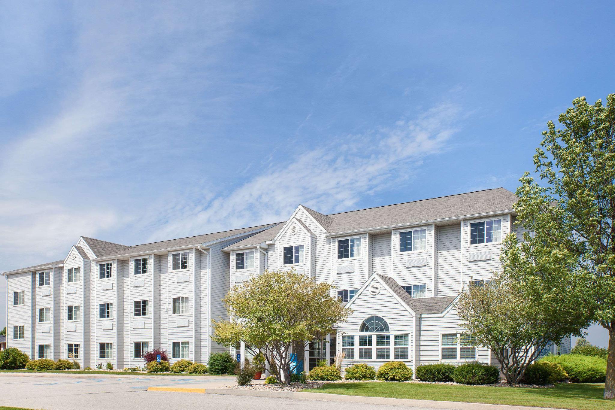Microtel Inn & Suites By Wyndham Clear Lake 2/25