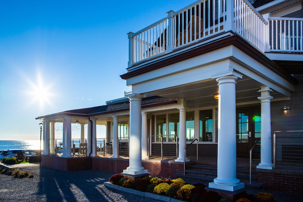 The Shore House 2/50