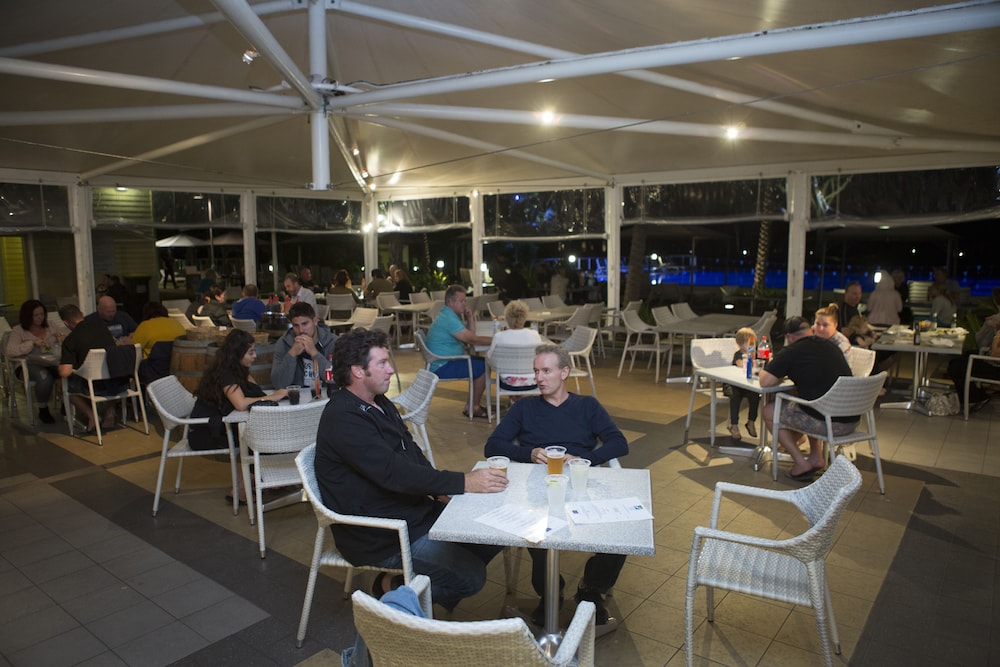 COURAN COVE ISLAND RESORT 27/50