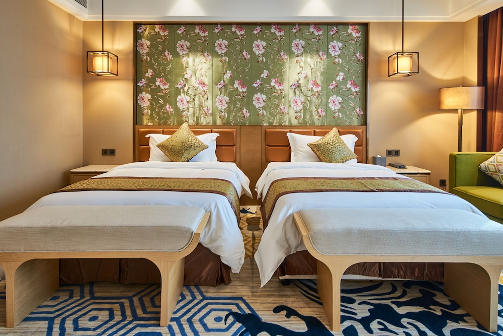 Huayu Landmark Hotel 14/32