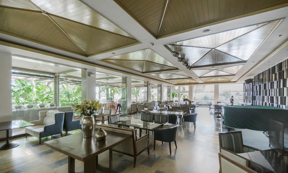 Grand Riverside Hotel Phitsanulok 59/65