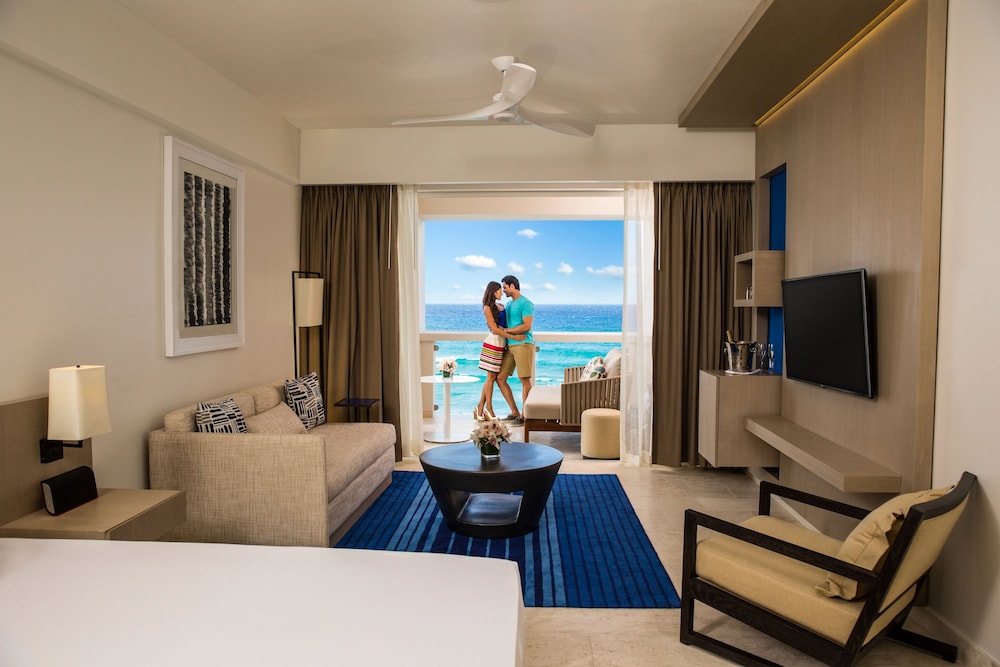 Hyatt Ziva Rose Hall Ex Royalton 14/50