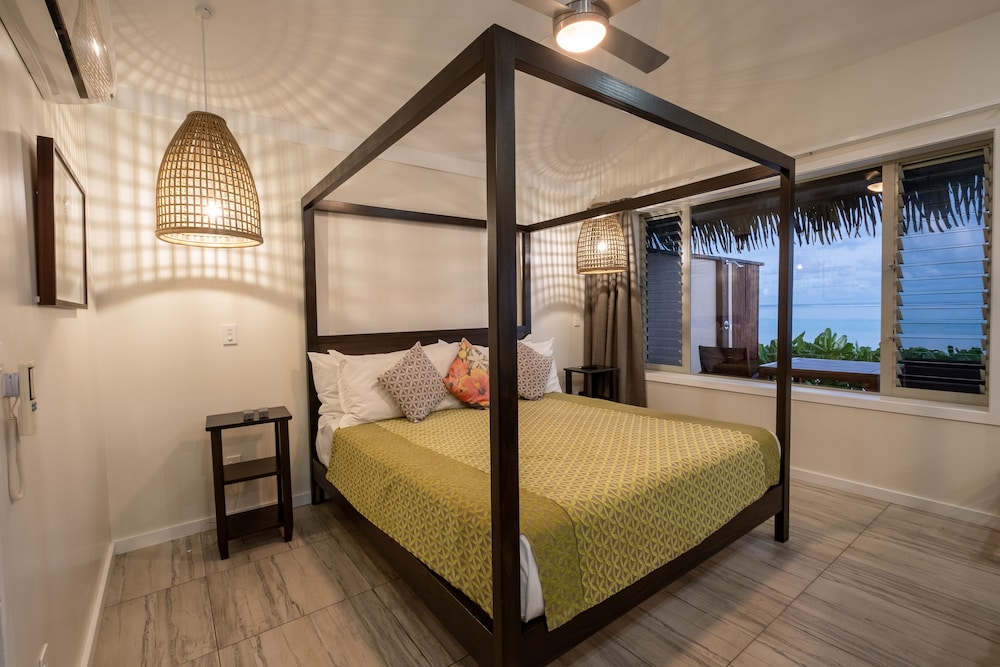 Sea Change Villas 8/50