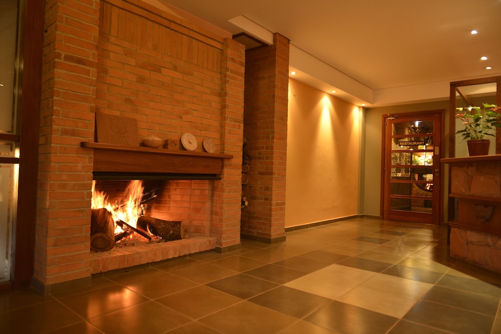 Papillon Hotel 7/50