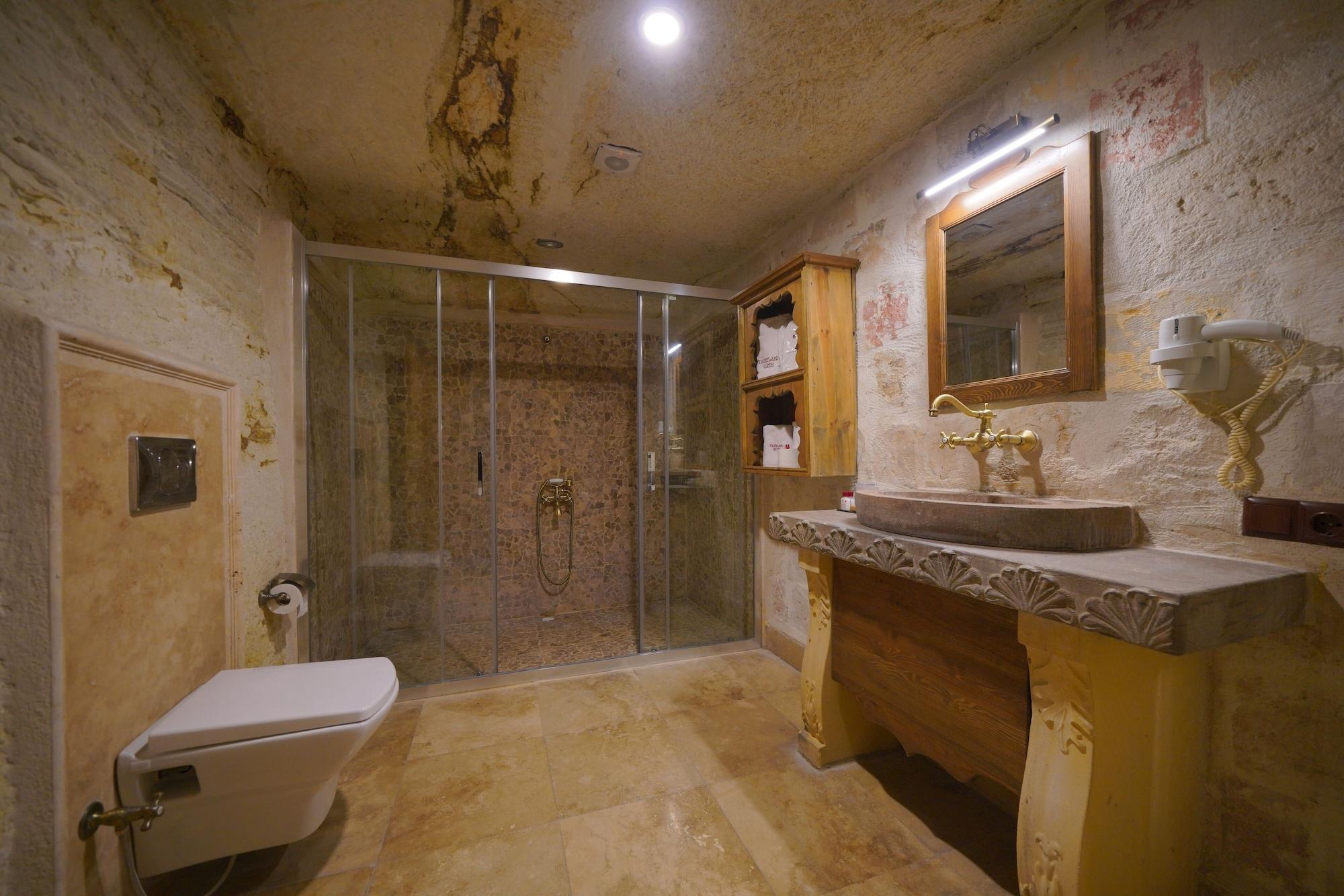 Deluxe, FAIRYLAND CAVE HOTEL 2/3