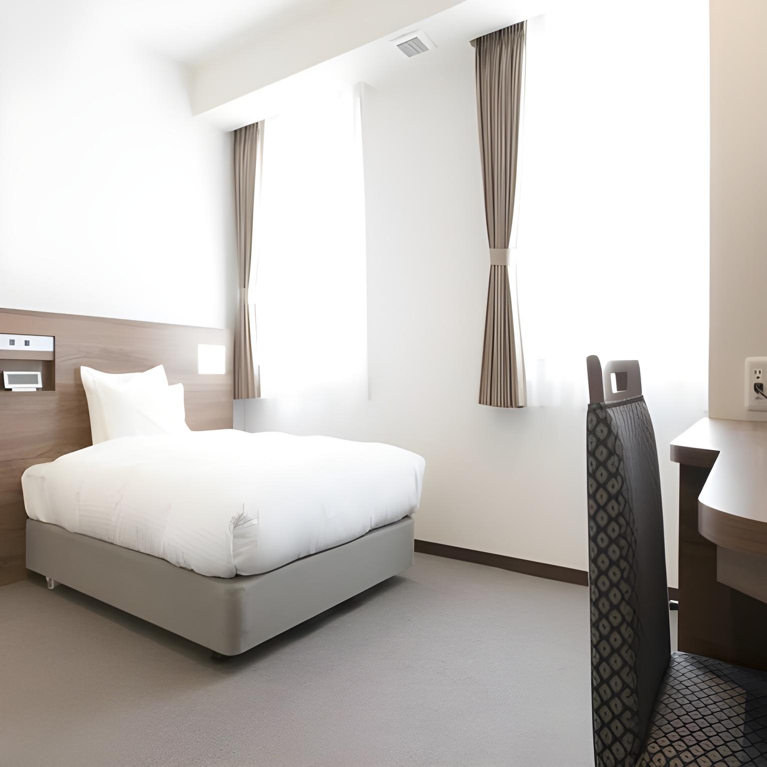 Universal, Double Bed