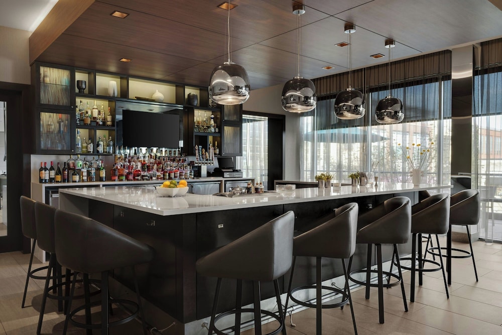 Ac Hotel By Marriott Cincinnati At Liberty Center 32/50