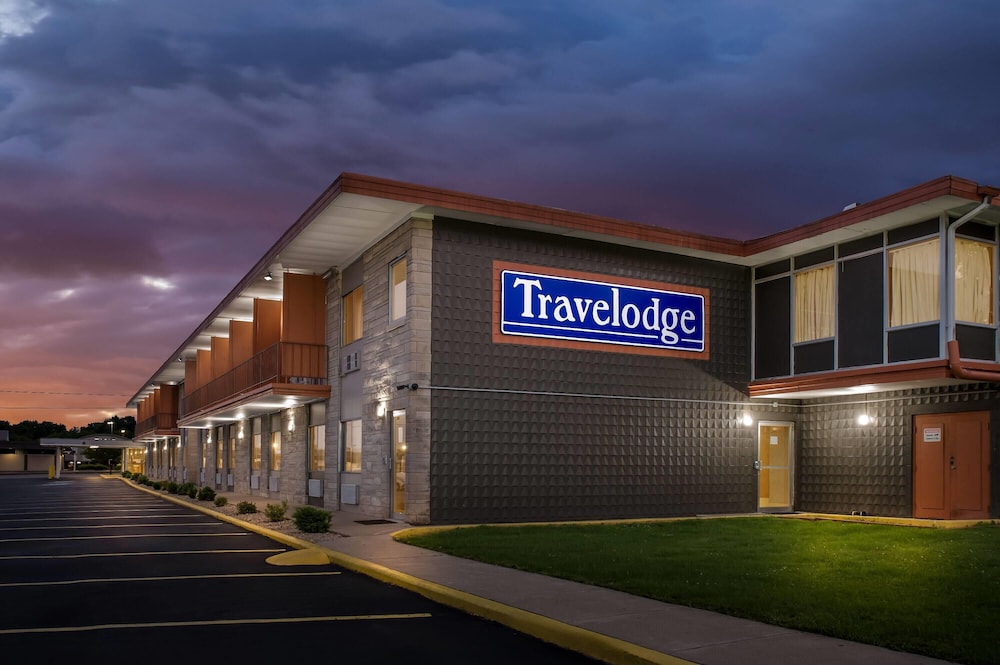 Travelodge By Wyndham Bloomington 2/62