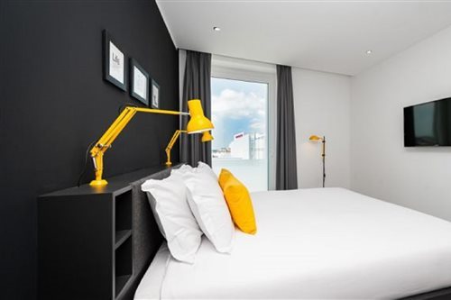 STUDIO, APARTMENT, ACCESSIBLE