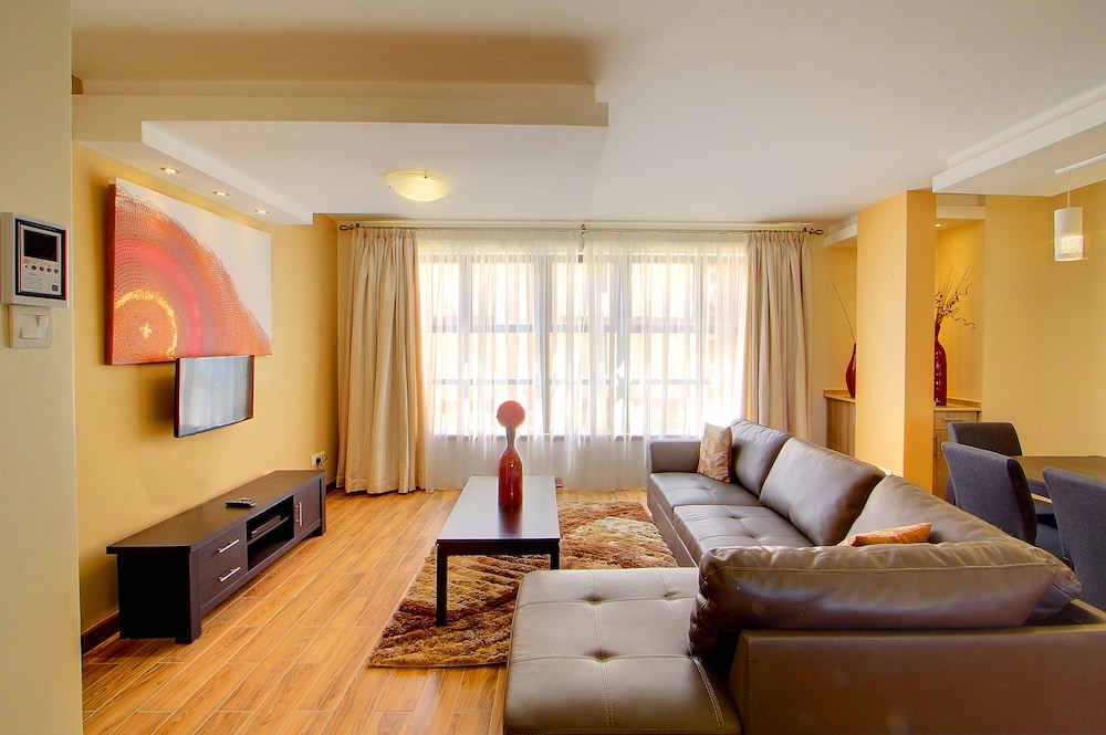 FEDHA RESIDENCES 35/60