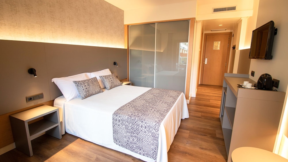 Golden Bahia De Tossa & Spa 22/75