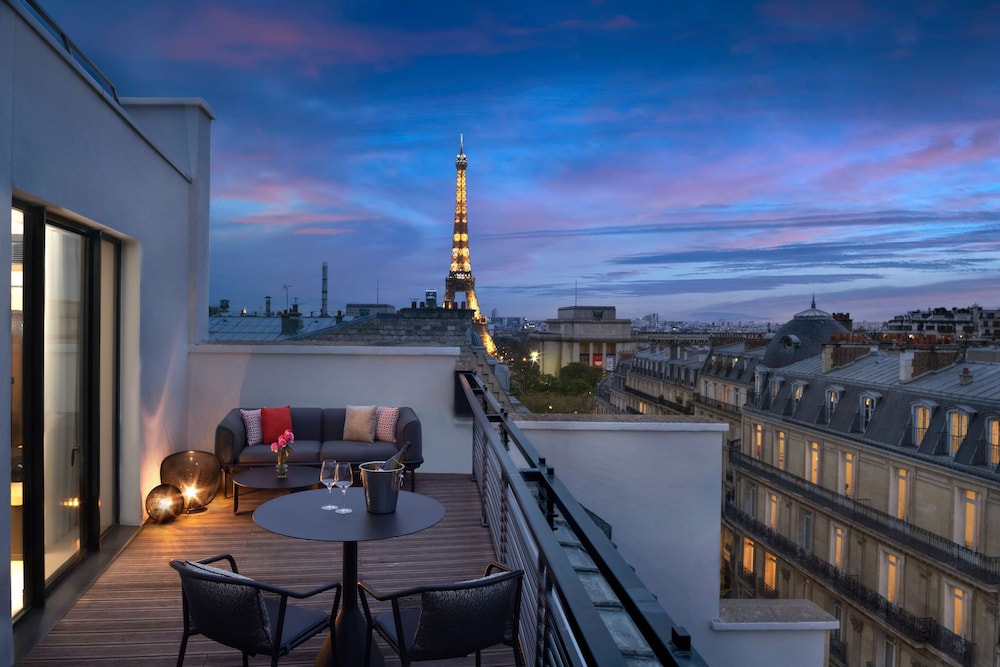 Canopy by Hilton Paris Eiffel Tower 31/65