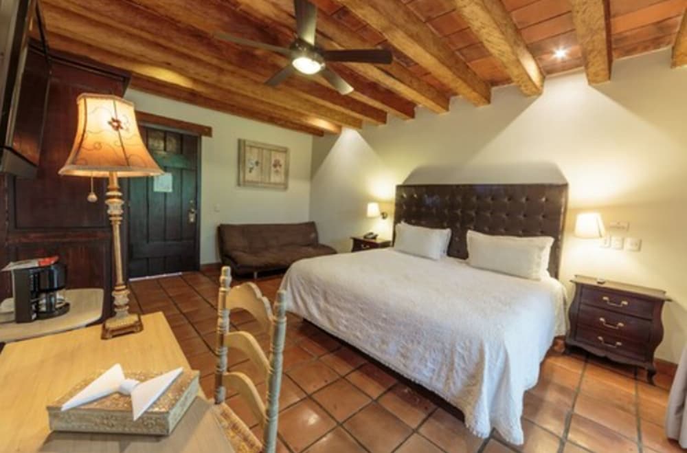 Hotel Quinta San Carlos 29/66