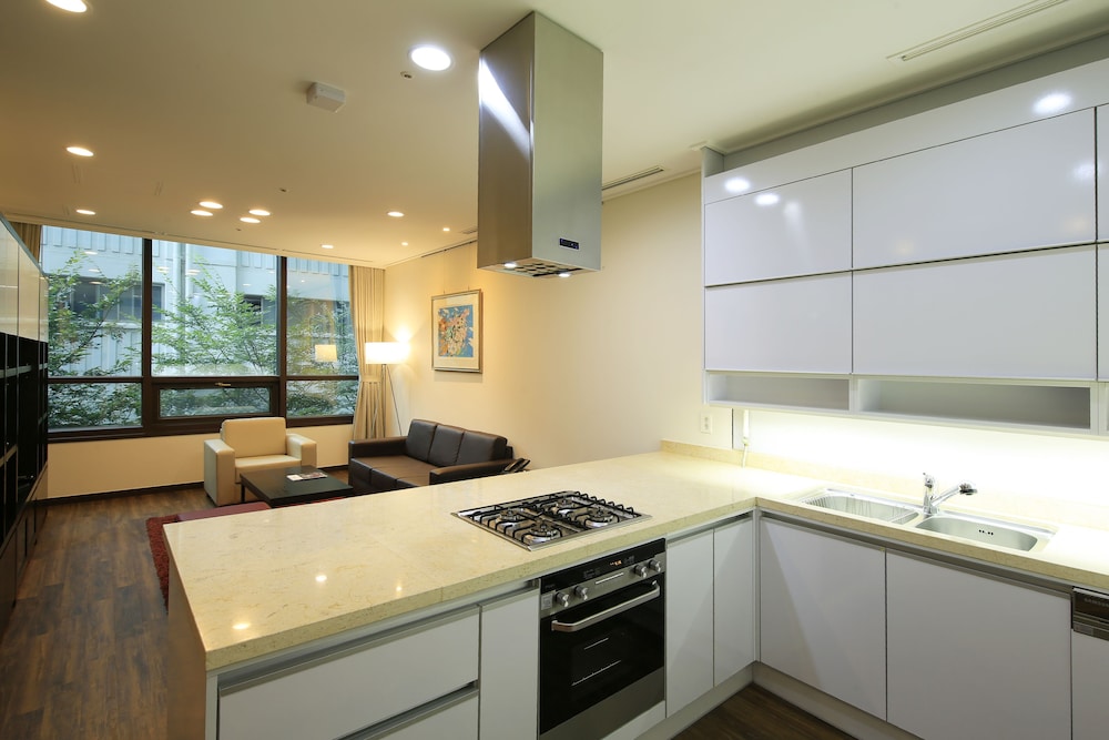 Orakai Insadong Suites 61/72
