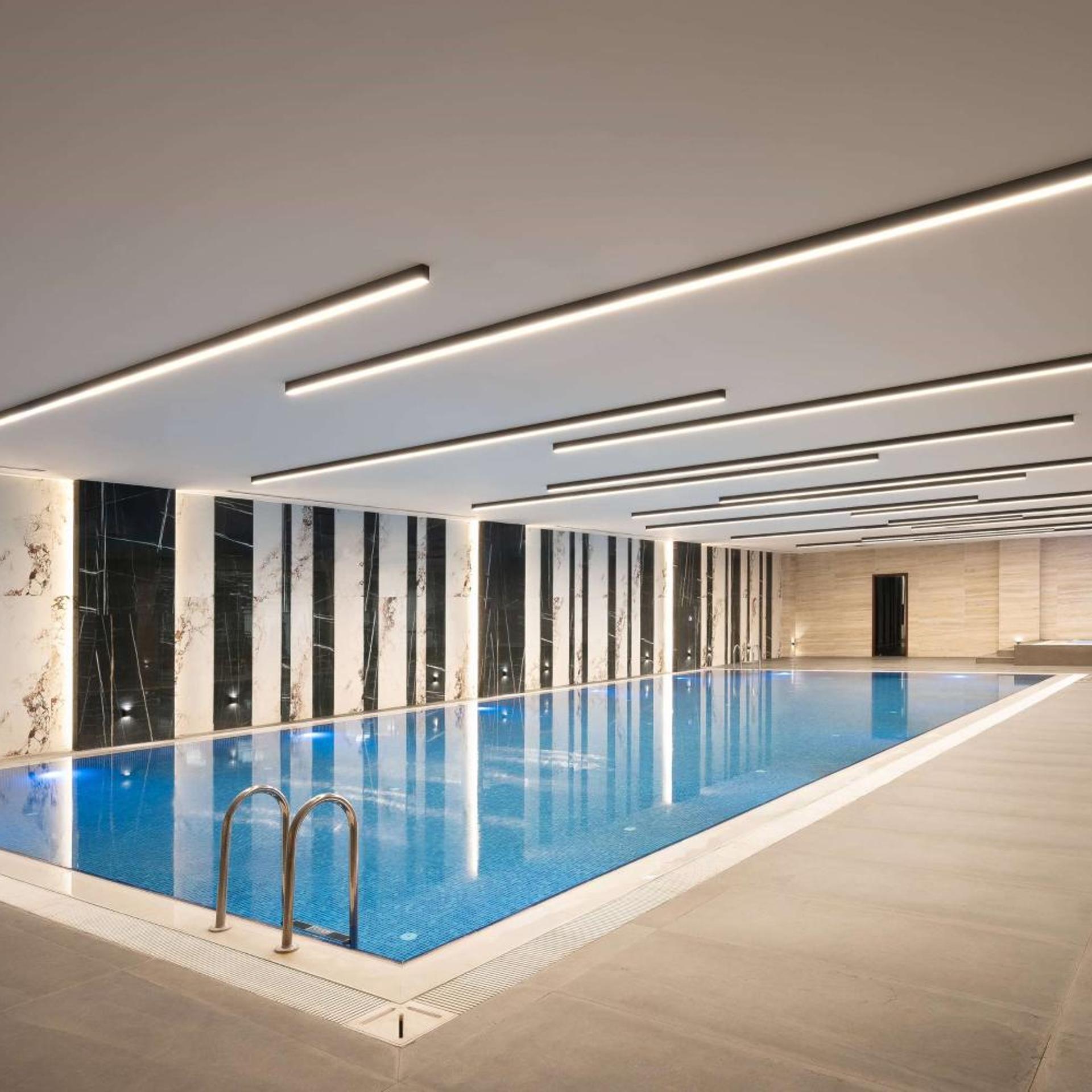 Ramada Hotel & Suites by Wyndham Erbil 32 Park 42/65