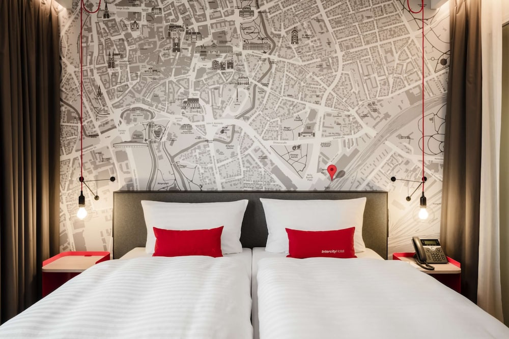 INTERCITYHOTEL BRAUNSCHWEIG 12/33