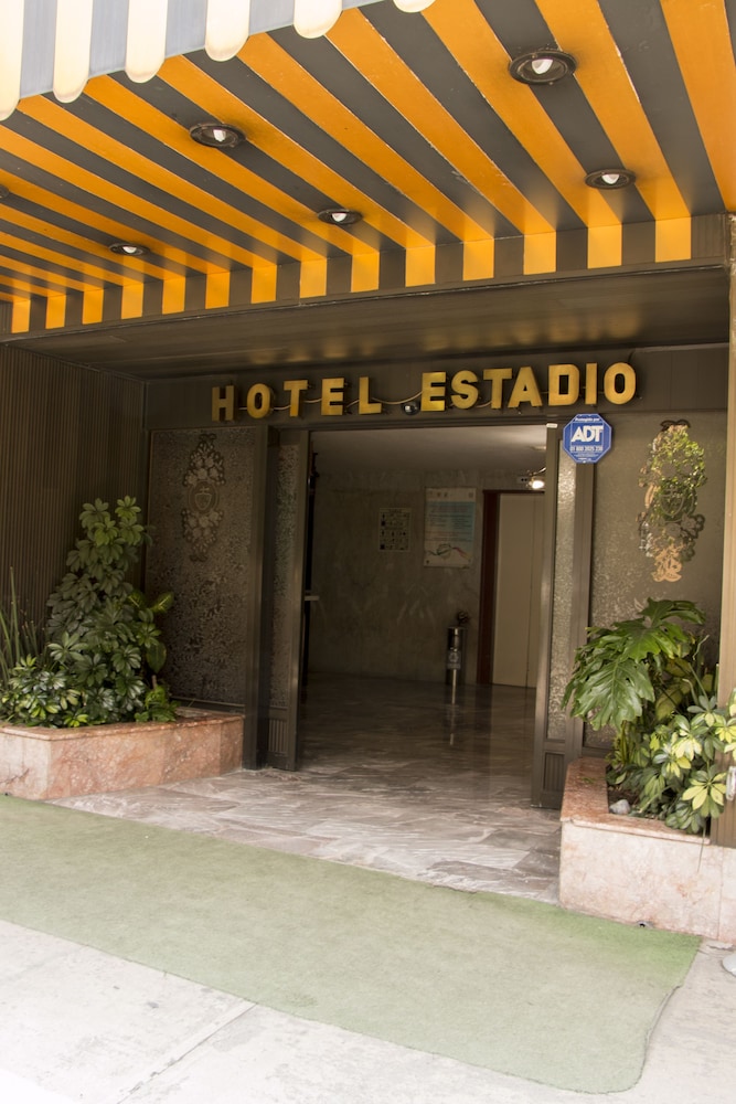 Hotel El Estadio 26/35