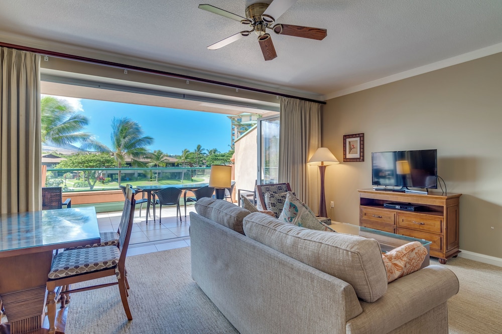 1 Bedroom, King Bed, Resort View, 2 Sofa, Den، OUTRIGGER Honua Kai Resort & Spa 6/9