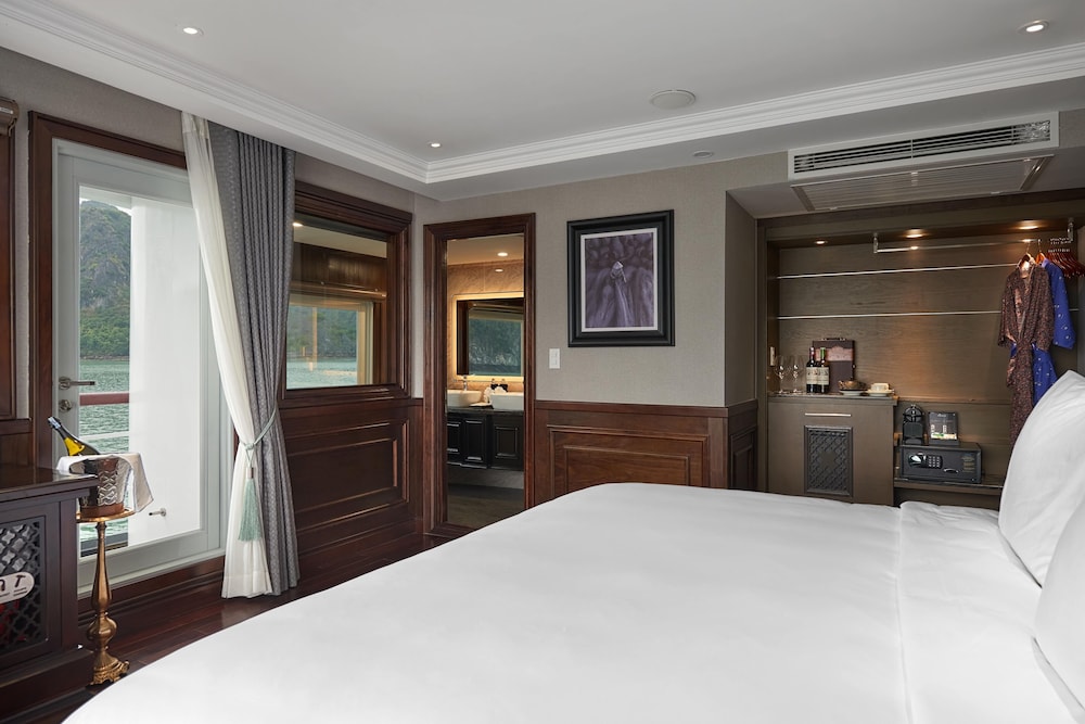 Paradise Grand Cruise – Lan Ha Bay 22/65
