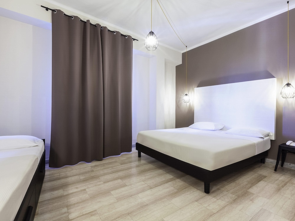 Ibis Styles Trani 6/39