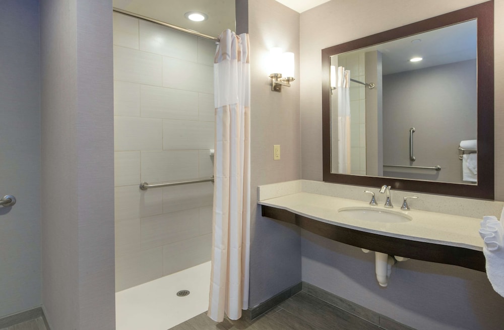 Hilton Garden Inn Raleigh Cary 21/67