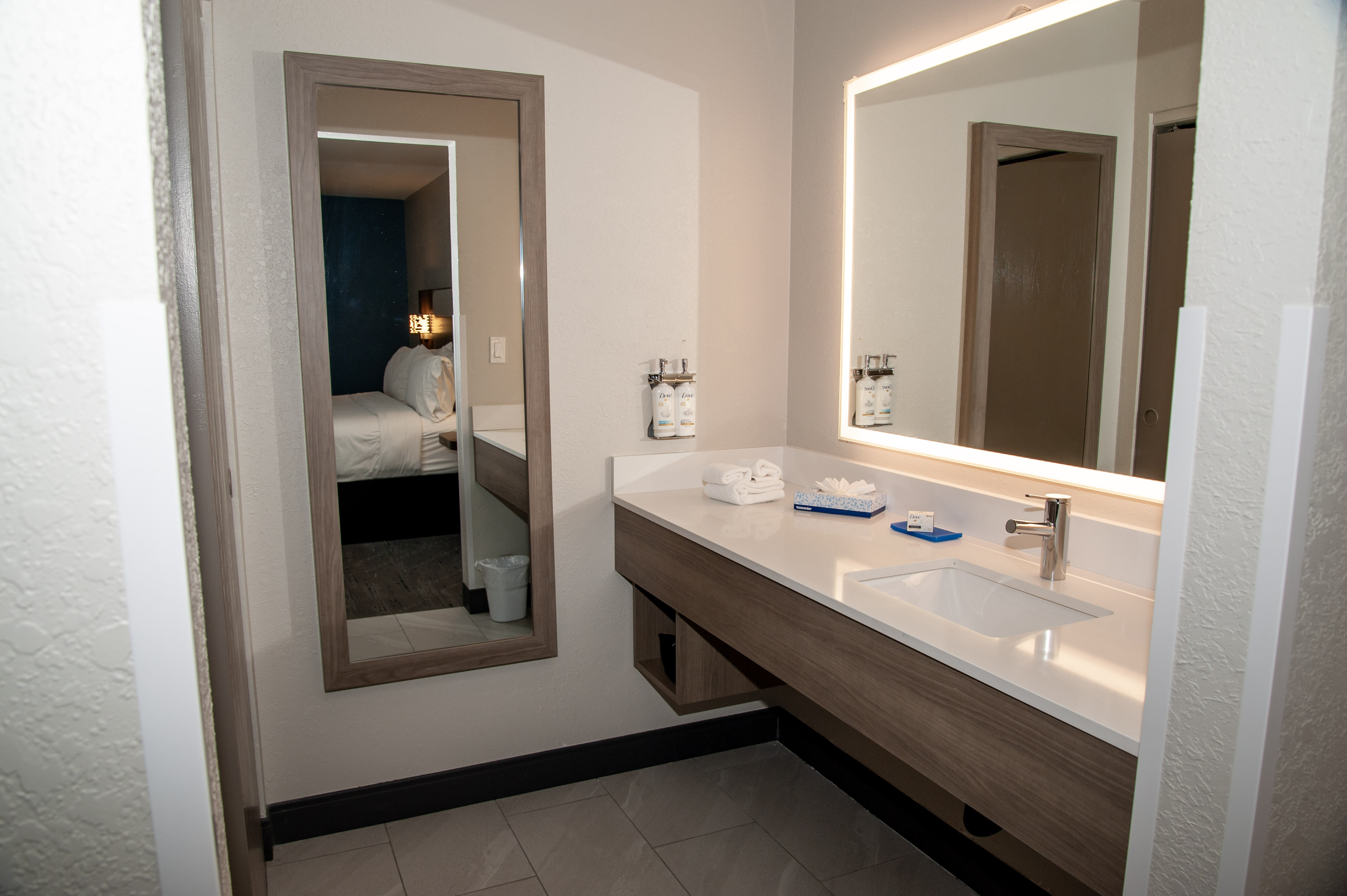 Holiday Inn Express Tucson Airport 71/75
